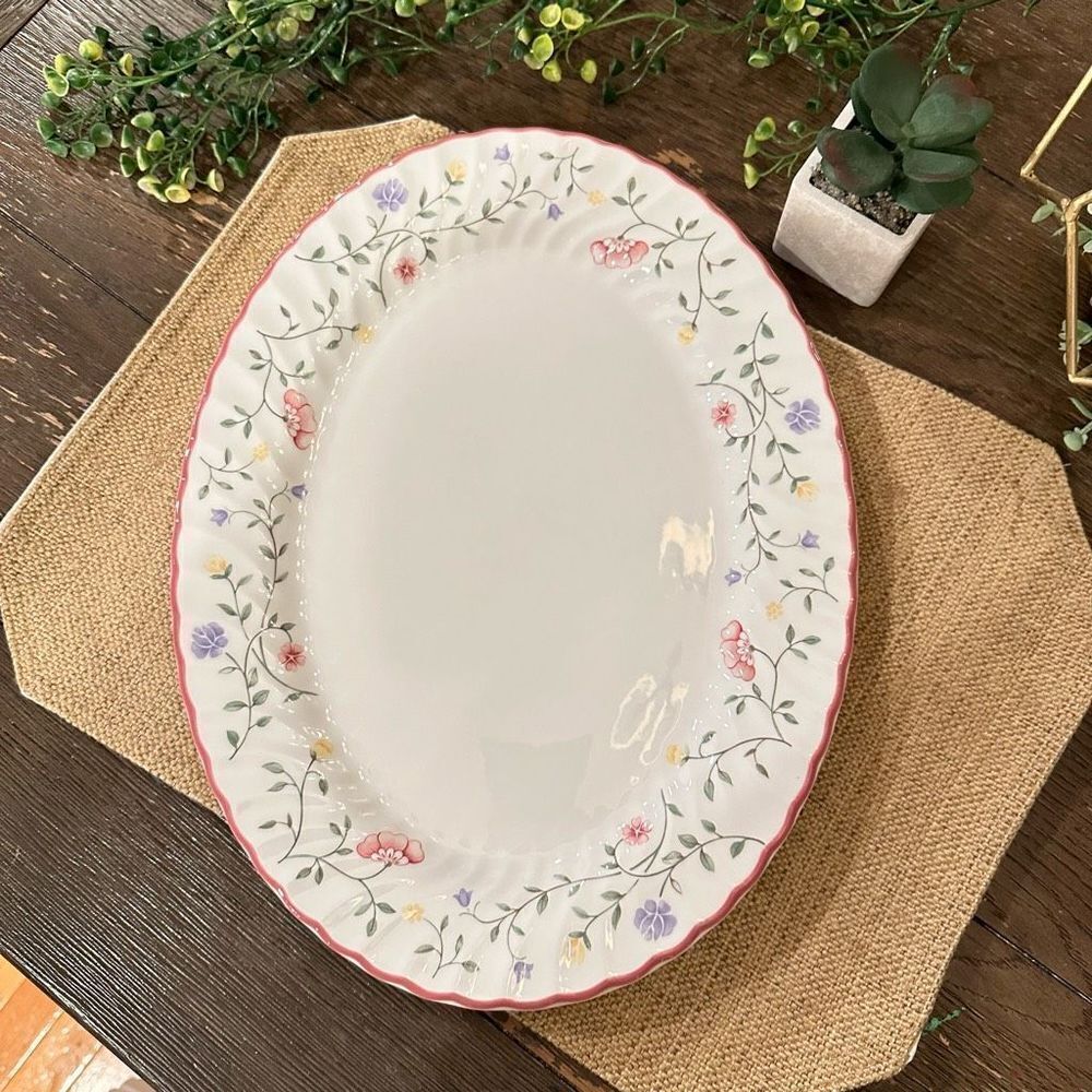 Johnson‎ Bros Fine Porcelain SUMMER CHINTZ Oval Serving Platter 13.75” x 10.5”